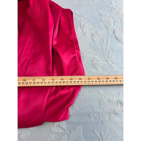 Line and Dot Lisa top in Berry size XS summer Resort wear Vibrant barbiecore - Picture 12 of 13